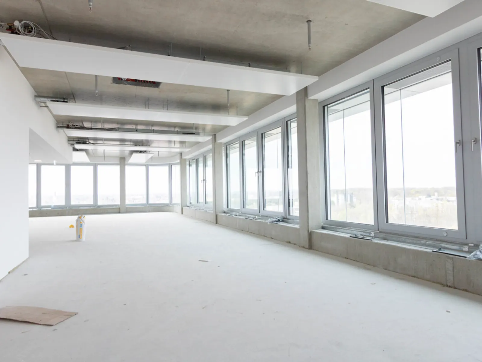 Hoch hinaus - Büroflächen im Donau Tower - Bild 5