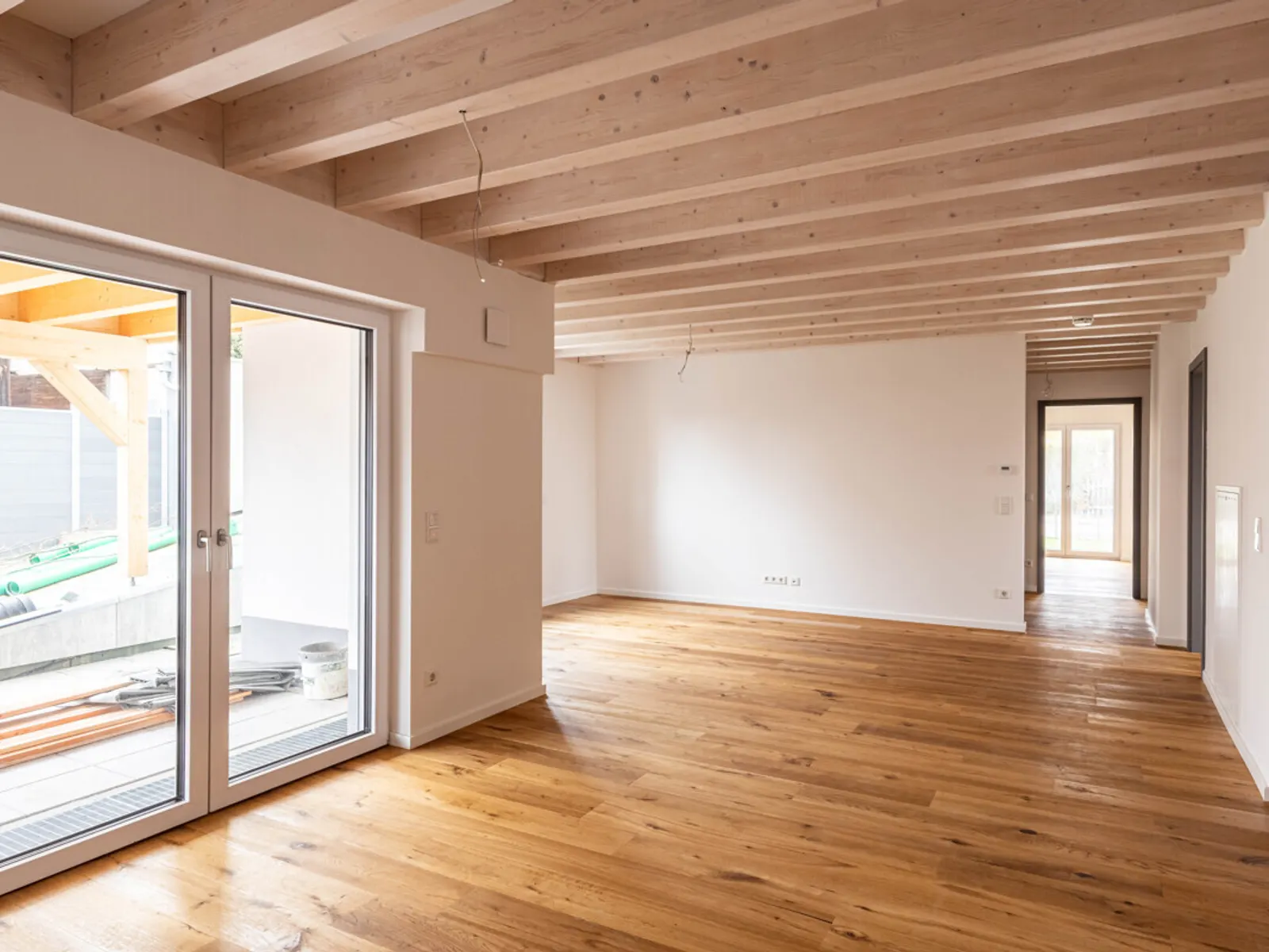 Hochwertige Neubauwohnung mit Terrasse und Garten in ruhiger Lage von Gaimersheim! - Bild 1