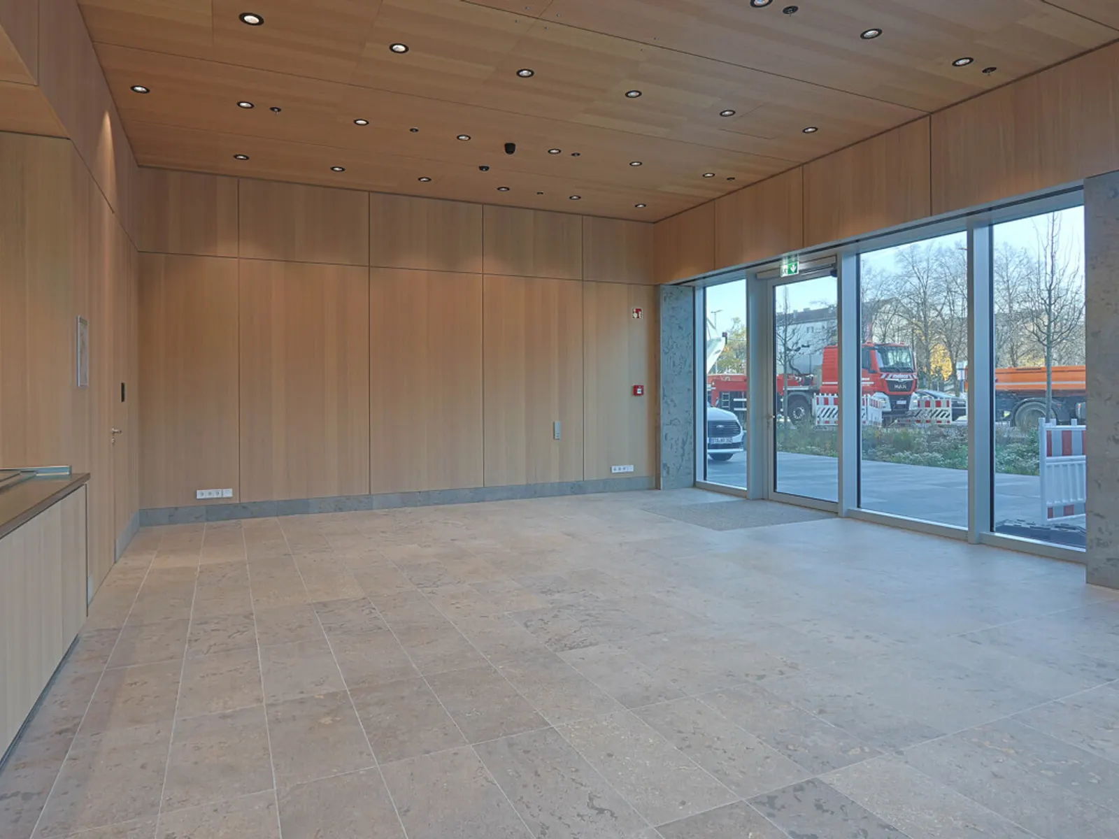 Café / Bistro im Donau Tower - Bild 2