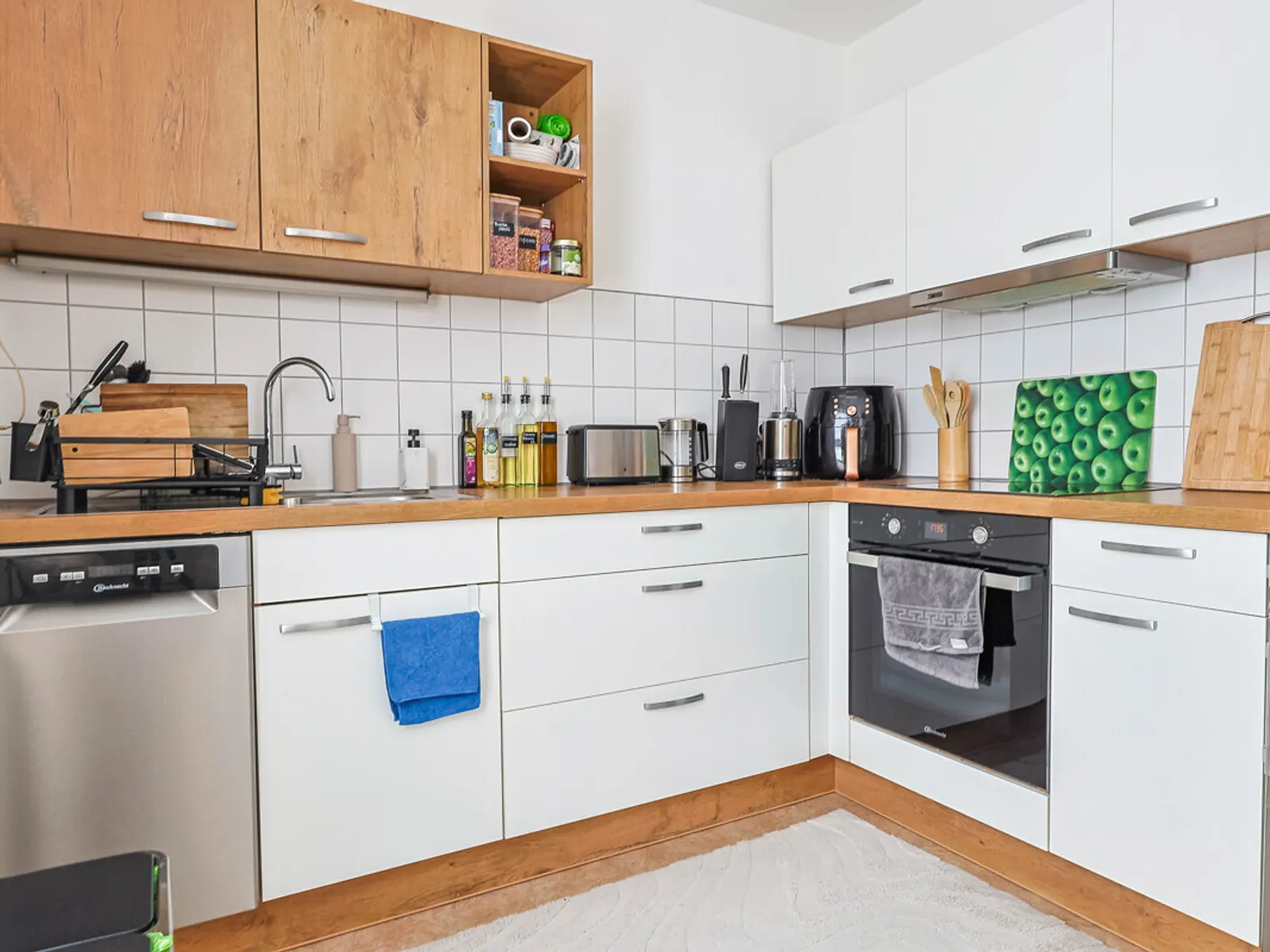 Wohnen an der Donau – stilvolle 2,5-Zimmer-Wohnung in bester Lage - Bild 10