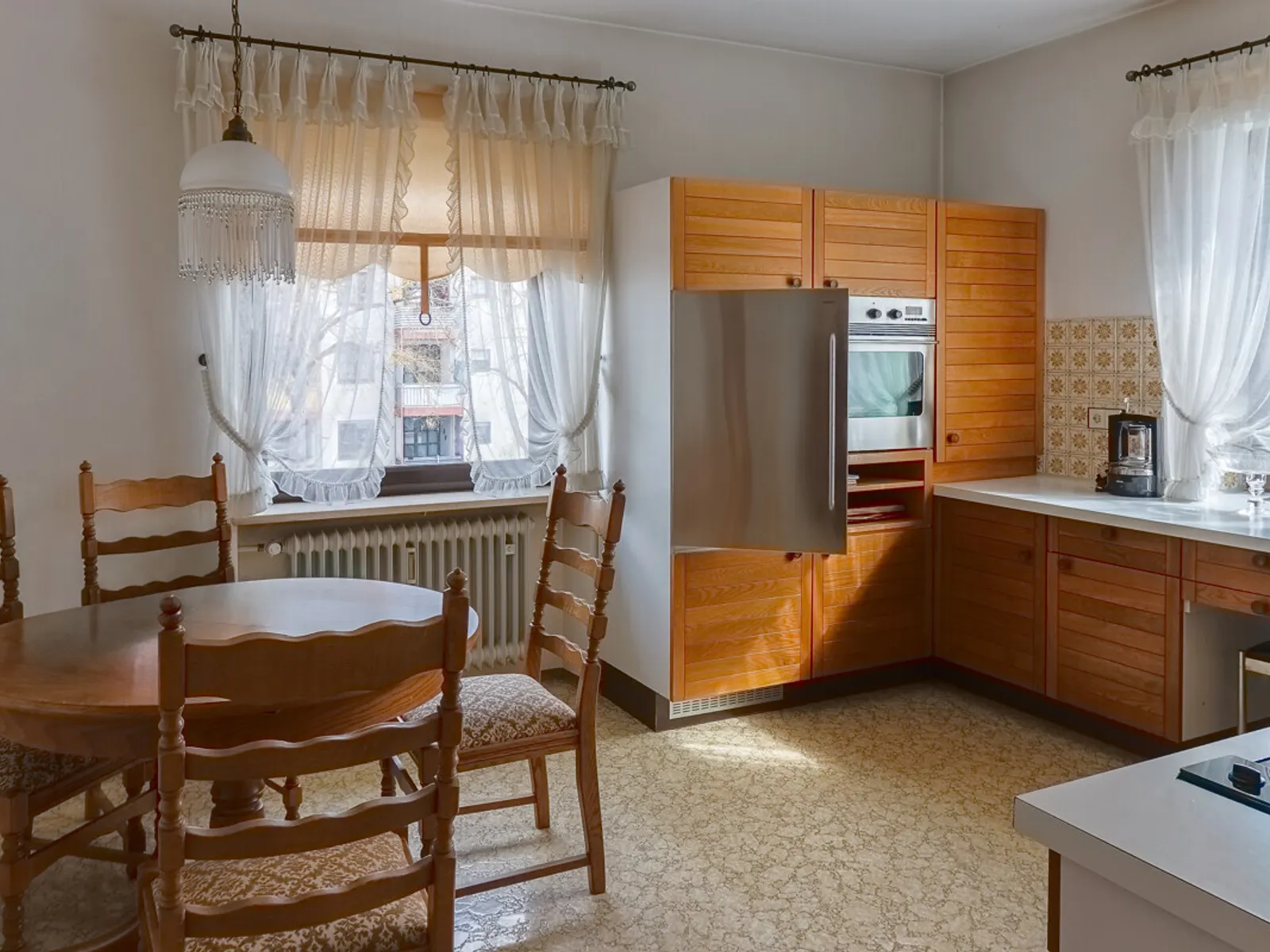 Dreifamilienhaus mit Hinterliegergrundstück in Ingolstadt-Süd - Bild 4