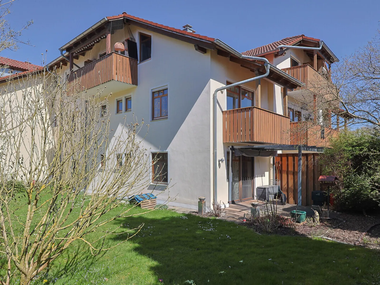 Charmante, lichtdurchflutete 2-Zimmer-Wohnung in Bestlage im Ingolstädter Westen - Bild 1