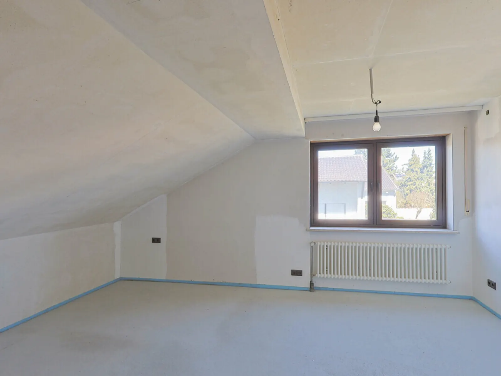 Einfamilienhaus mit großem Grundstück im begehrten Ingolstädter Westen - Bild 10