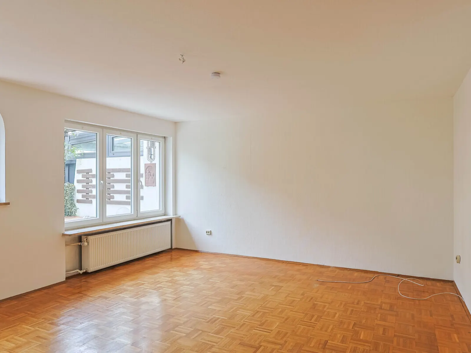 Zentrumnahes Reihenmittelhaus in begehrter Lage - Bild 3