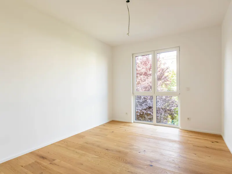 Sofort bezugsfreier Neubau: 3-Zimmer-Wohnung mit Balkon