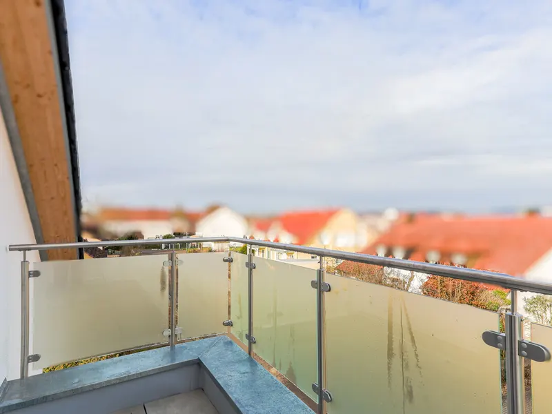 Gemütliche Neubau-Dachgeschosswohnung mit Dachterrasse in ruhiger Lage von Gaimersheim!