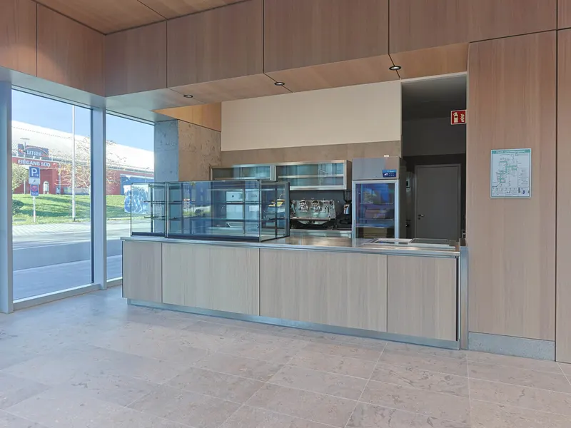 Café / Bistro im Donau Tower