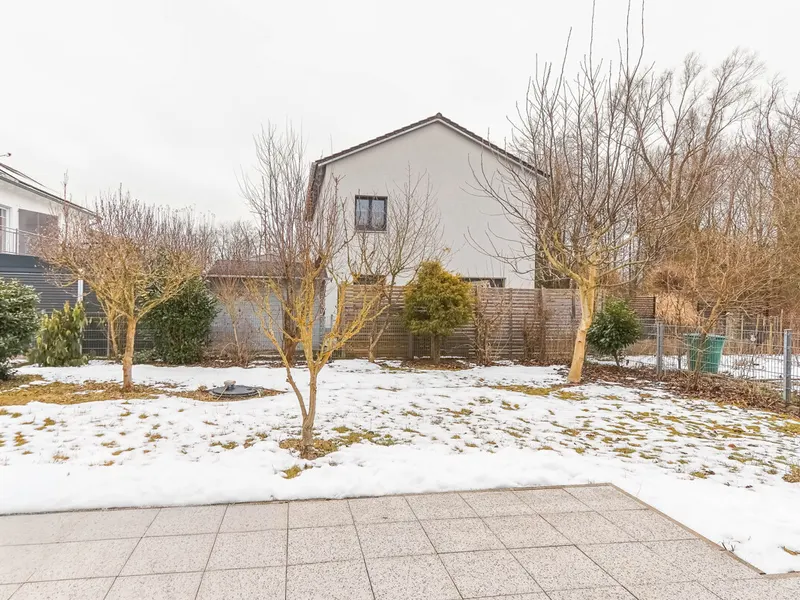 Gepflegte Doppelhaushälfte mit großem Garten in Mailing