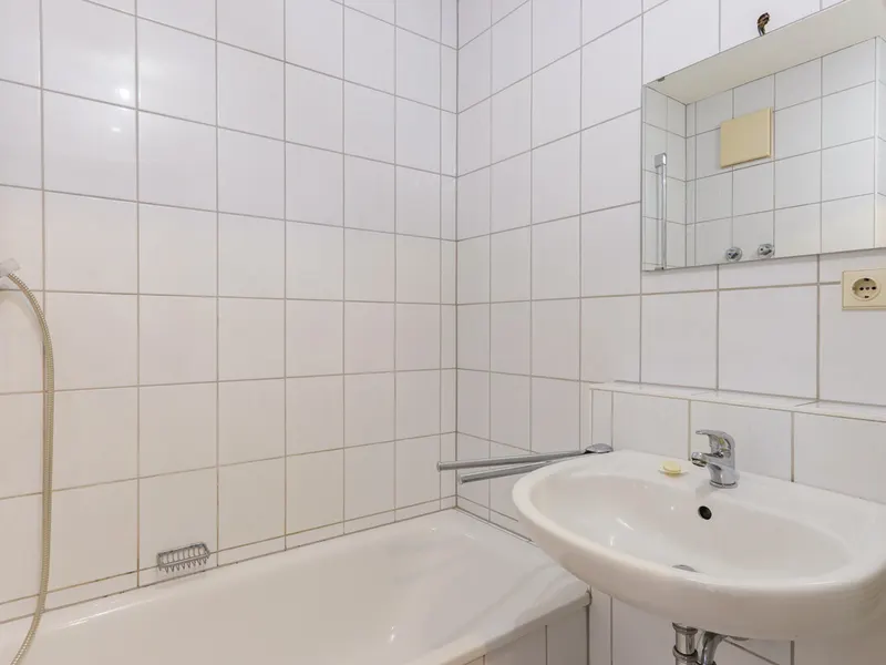 Ruhige 1-Zimmer-Wohnung mit privatem Gartenanteil