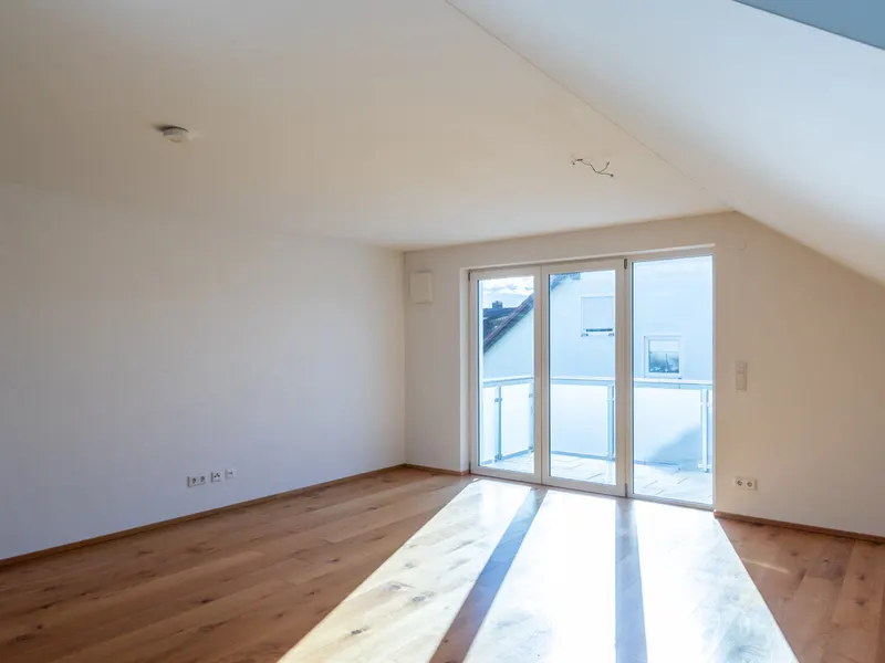 Hochwertige 2-Zimmer-Dachgeschosswohnung in Ingolstadt Nord-Ost
