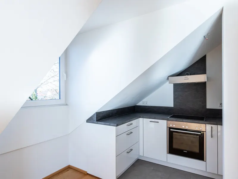 Hochwertige 2-Zimmer-Dachgeschosswohnung in Ingolstadt Nord-Ost