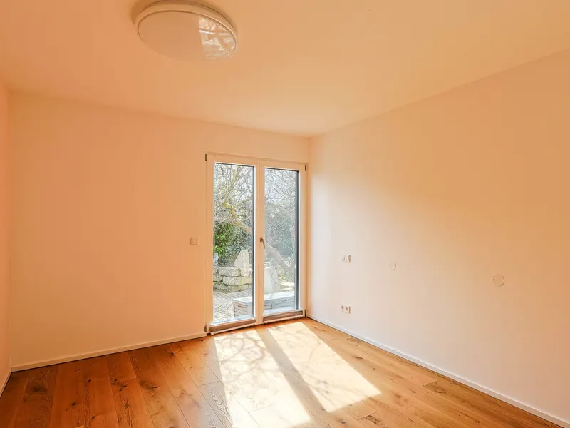 Modernes Einfamilienhaus mit integrierter Büroetage