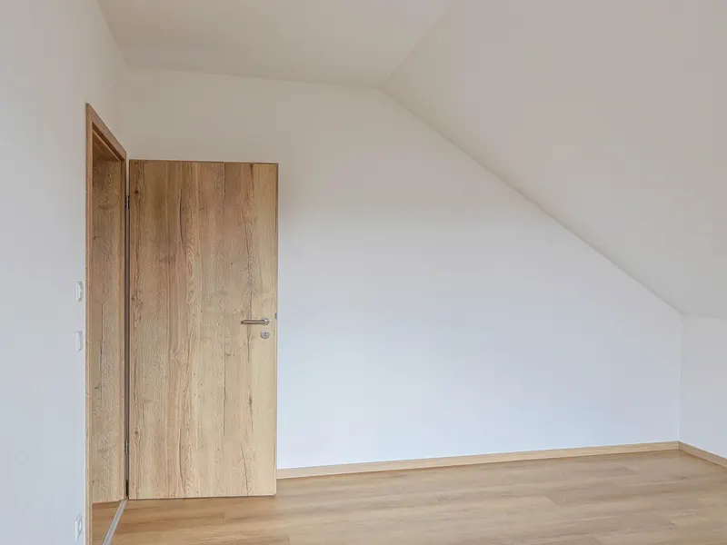 Stilvoller Neubau-Erstbezug mit 3 Zimmern und Balkon