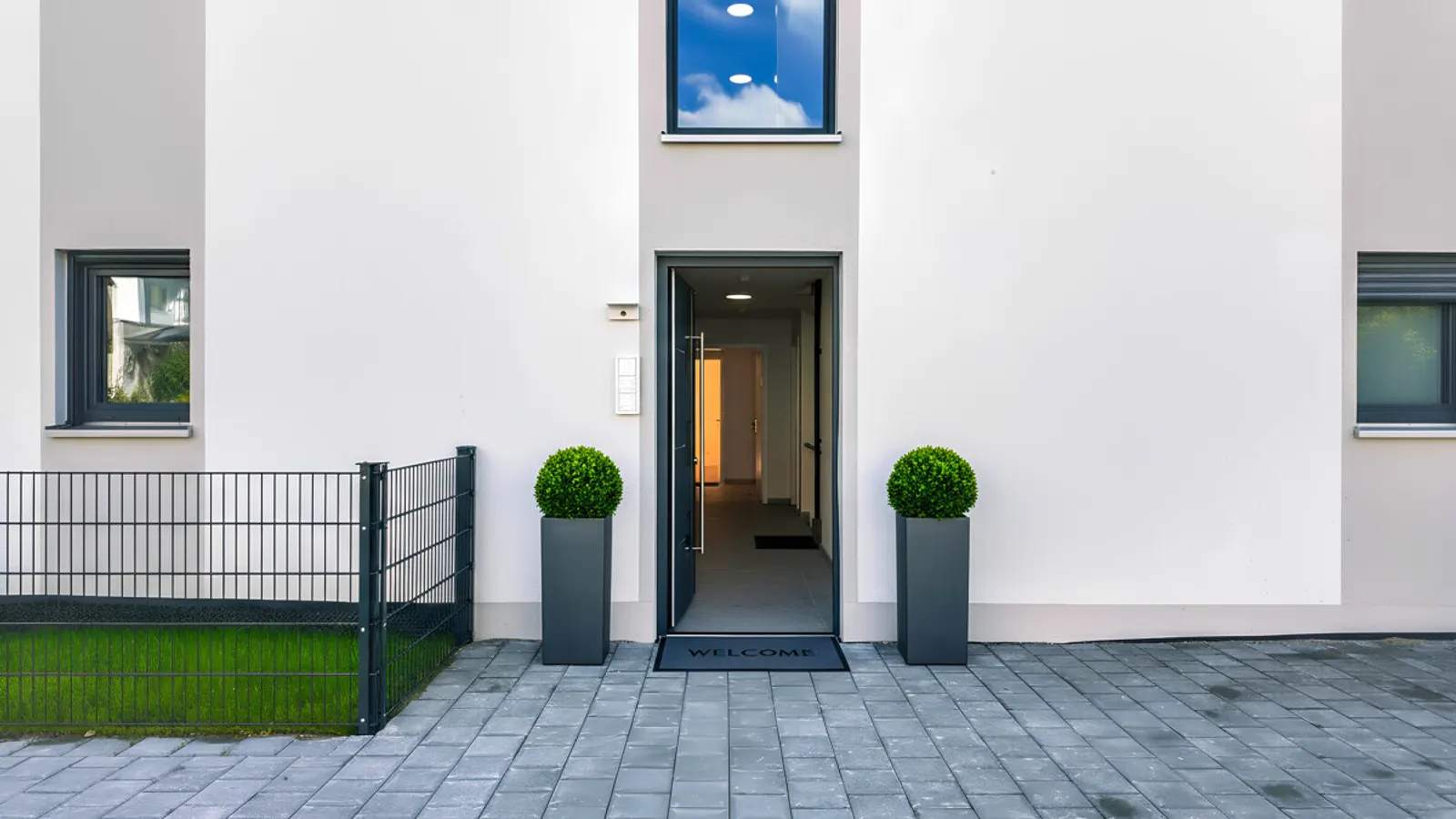 Sofort bezugsfreier Neubau: 3-Zimmer-Wohnung mit Balkon - Bild 12