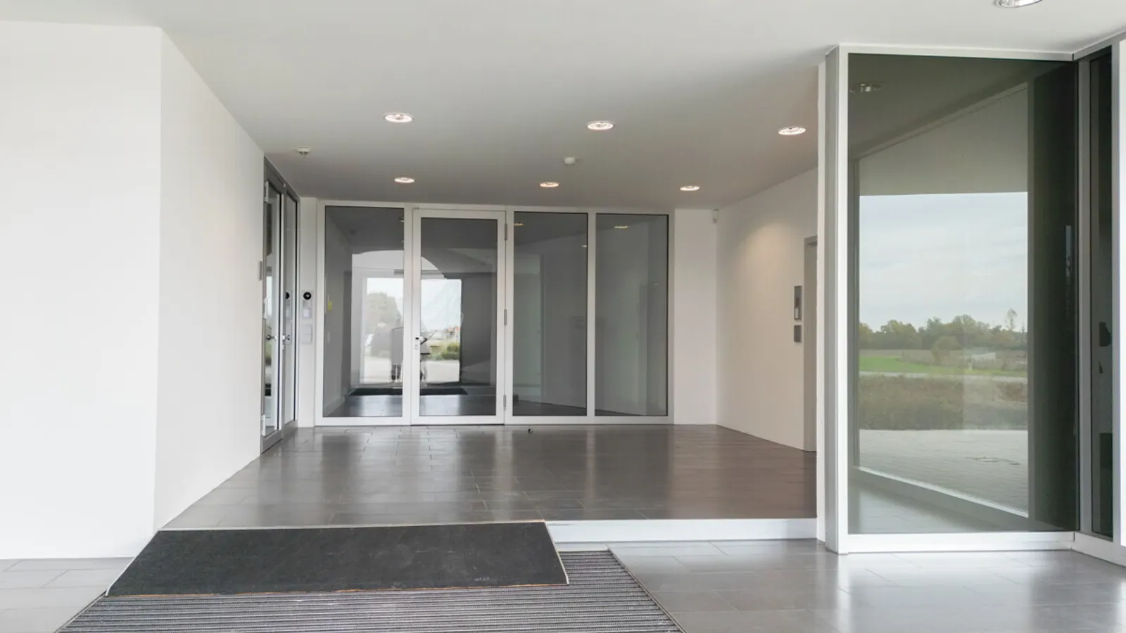 Repräsentatives Geschäftshaus - Bürogebäude mit Werkstatt - Bild 10