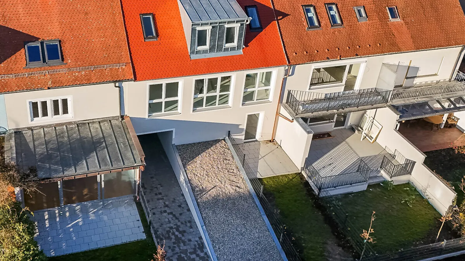 Kernsaniertes Reihenhaus in idealer Lage Ingolstadt Süd - Bild 31