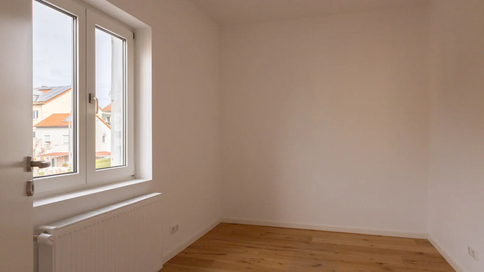 Kernsaniertes Reihenhaus in idealer Lage Ingolstadt Süd - Bild 17