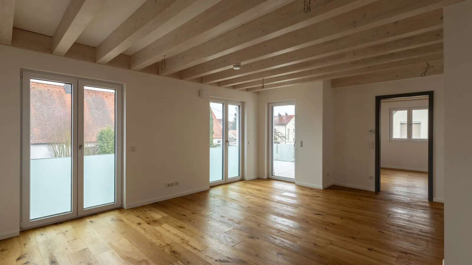 Hochwertige Neubauwohnung mit großer Terrasse im 1. Obergeschoss mit Aufzug! - Bild 4