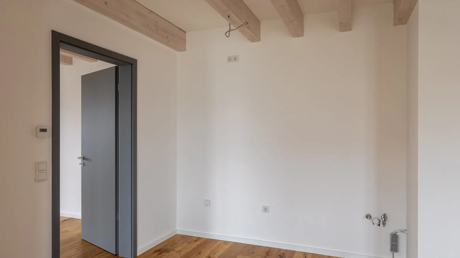 Hochwertige Neubauwohnung mit großer Terrasse im 1. Obergeschoss mit Aufzug! - Bild 6