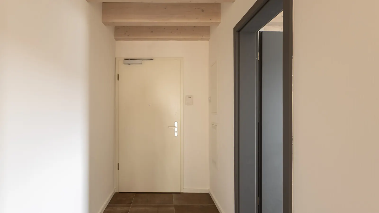 Hochwertige Neubauwohnung mit großer Terrasse im 1. Obergeschoss mit Aufzug! - Bild 11