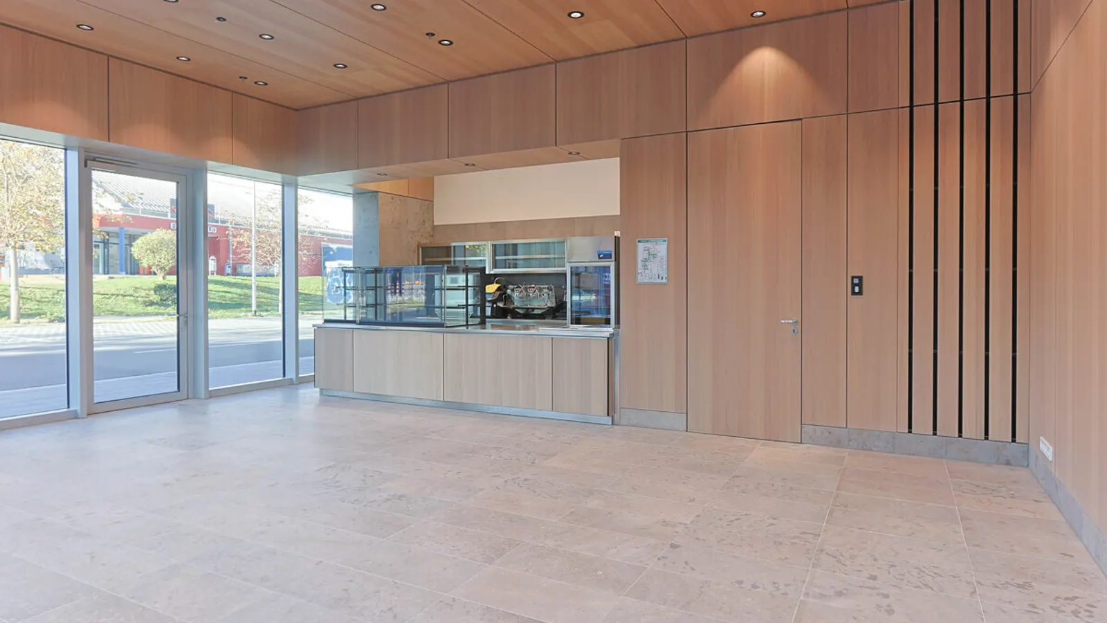 Café / Bistro im Donau Tower - Bild 1