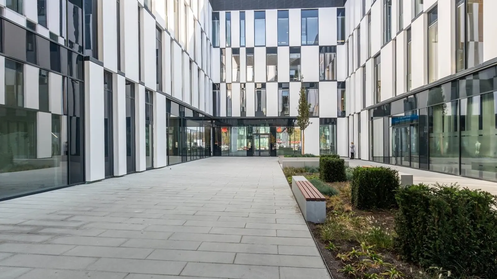 Hochwertige Bürofläche im Office Center - Bild 1