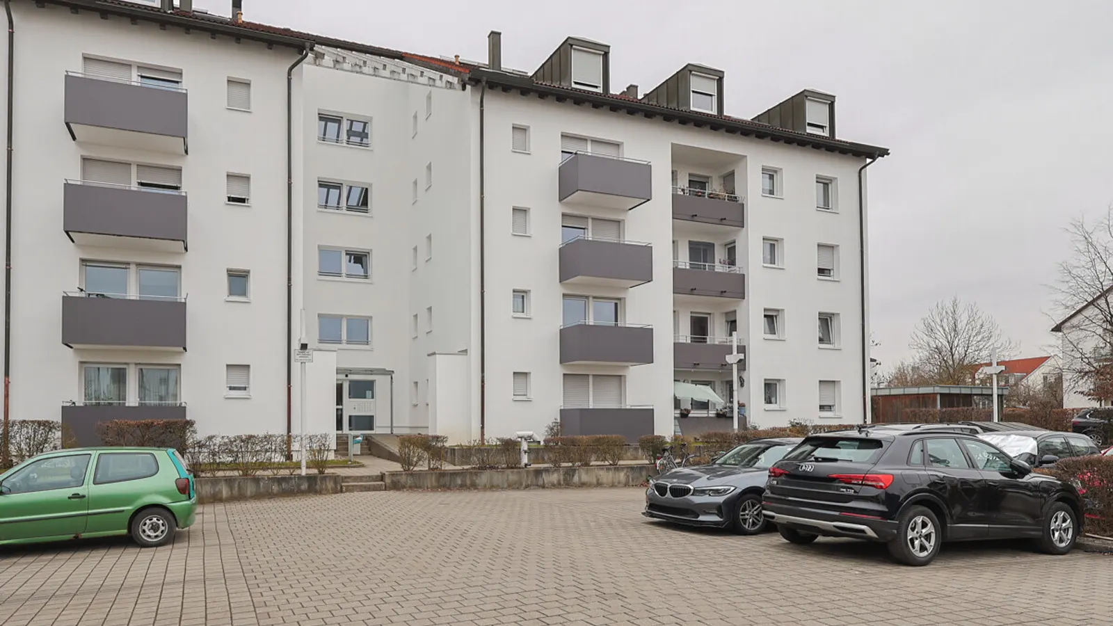 Tolle 3-Zimmer-Wohnung mit Balkon nahe Klinikum - Bild 1