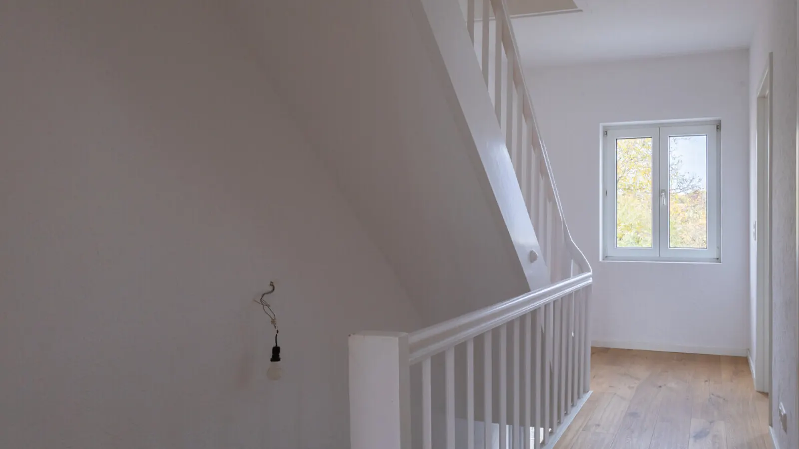 Kernsaniertes Reihenhaus in idealer Lage Ingolstadt Süd - Bild 15