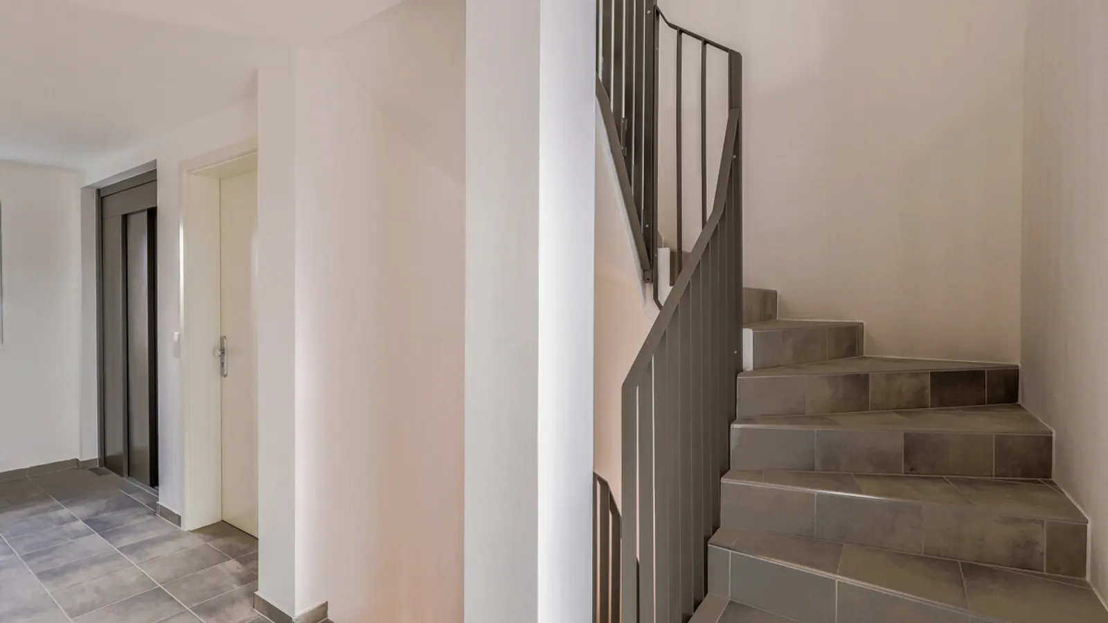 Großzügige Neubauwohnung im Obergeschoss mit großer Terrasse in Gaimersheim! - Bild 17