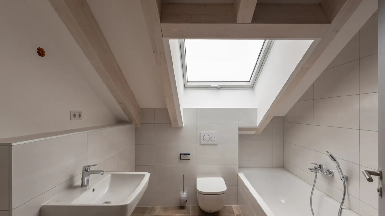 Gemütliche Neubau-Dachgeschosswohnung mit Dachterrasse in ruhiger Lage von Gaimersheim! - Bild 8