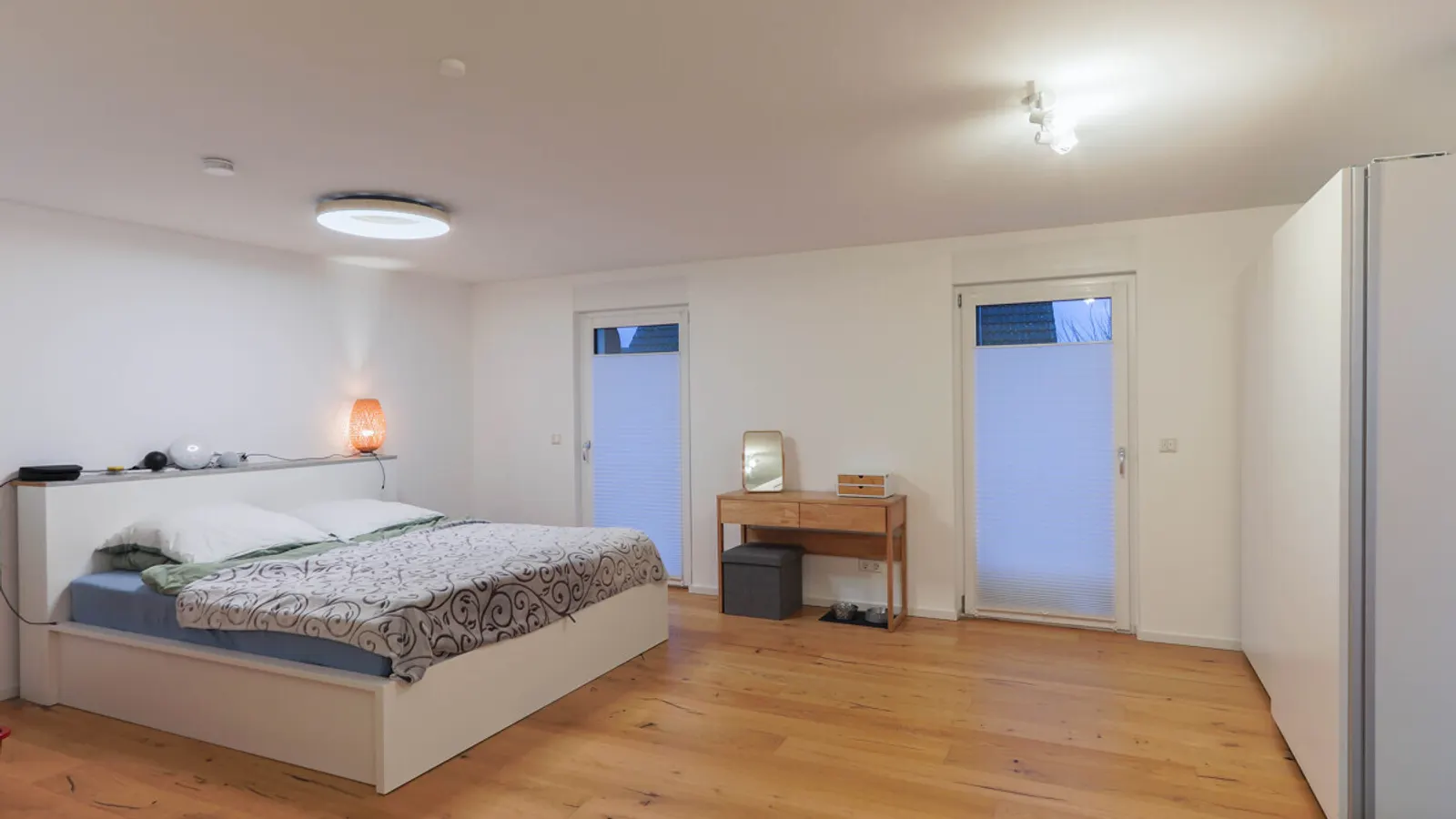 Neuwertige, gut durchdachte DHH - Bild 9