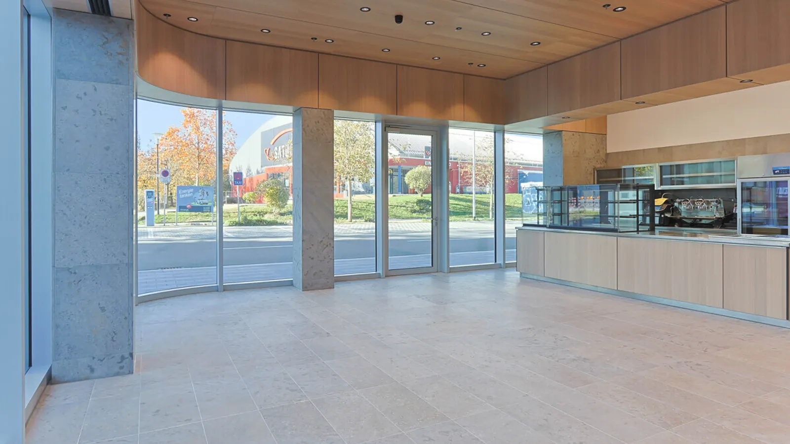 Café / Bistro im Donau Tower - Bild 3