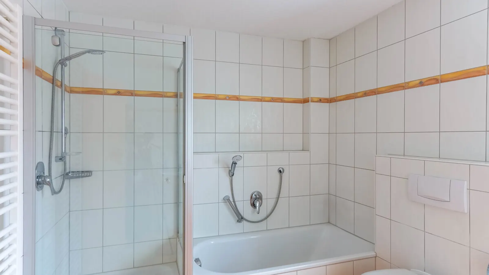 Gepflegte Doppelhaushälfte mit großem Garten in Mailing - Bild 10