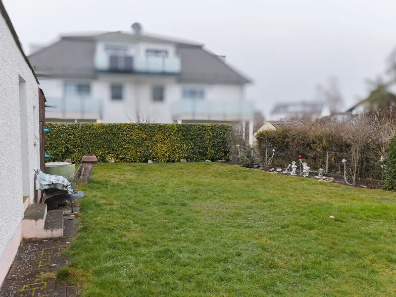Familienfreundliches Eigenheim mit schönem Garten in ruhiger Lage von Zuchering!