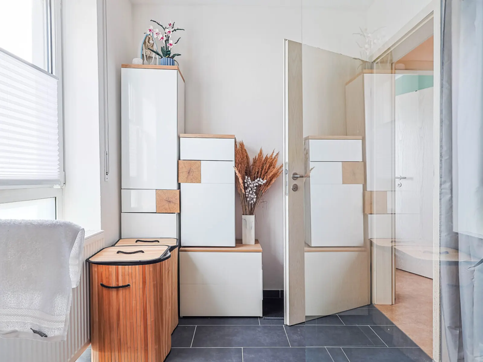 Wohnen an der Donau – stilvolle 2,5-Zimmer-Wohnung in bester Lage - Bild 9