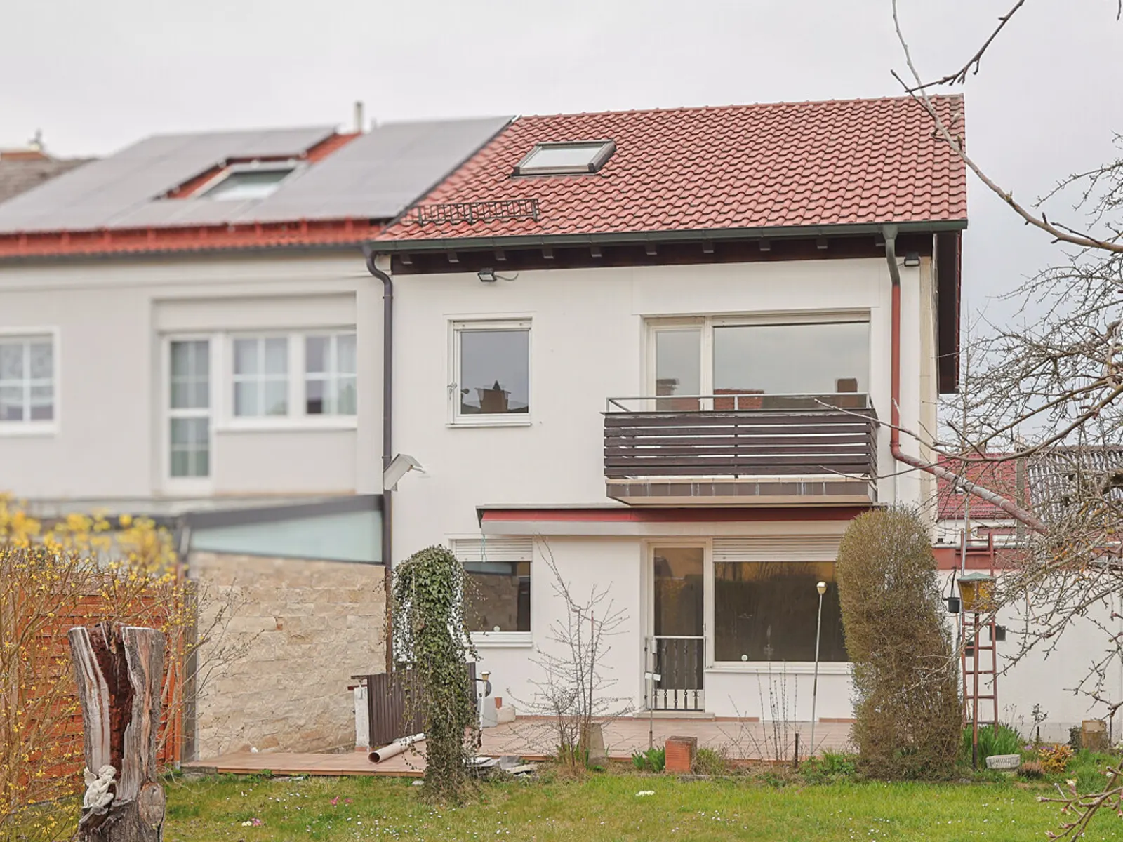 Perfekt für die Familie: Gemütliches Reiheneckhaus in Ingolstadt - Bild 2