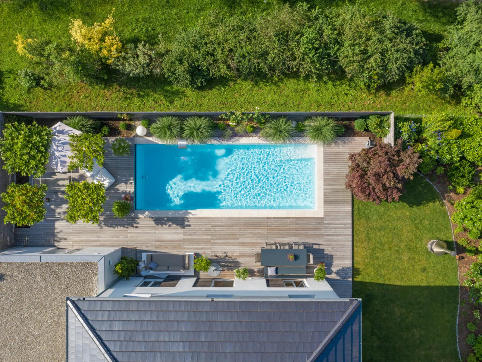 Wunderschönes EFH mit Pool in Bestlage Süd - Bild 2