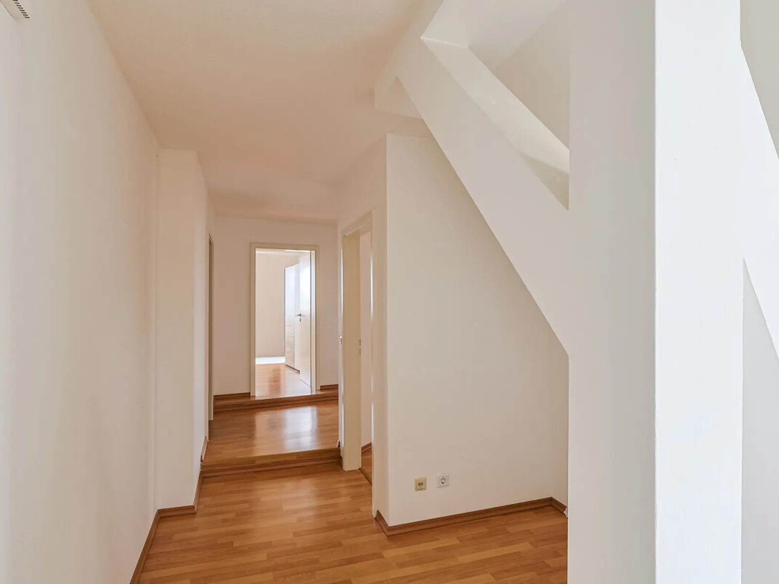 Geräumige 3-Zimmer-Wohnung Nähe Hauptbahnhof - Bild 2