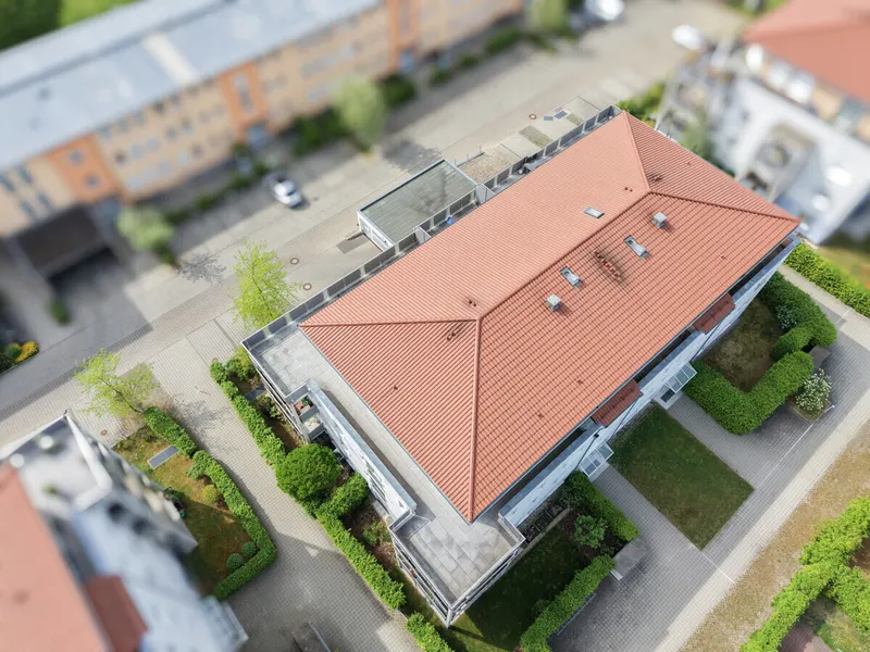 Hochwertige Penthouse-Wohnung mit weitläufiger Dachterrasse in Ingolstadt-Hollerstauden!