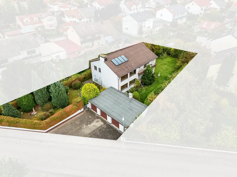 Doppelhaus oder Einfamilienhaus? 614 m² großes Baugrundstück mit Altbestand in Spitalhof!