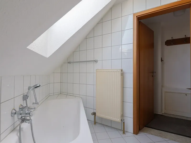 Erbbaurecht - Gemütliche 2-Zimmer-Eigentumswohnung mit TG-Stellplatz in Ingolstadt-Süd!