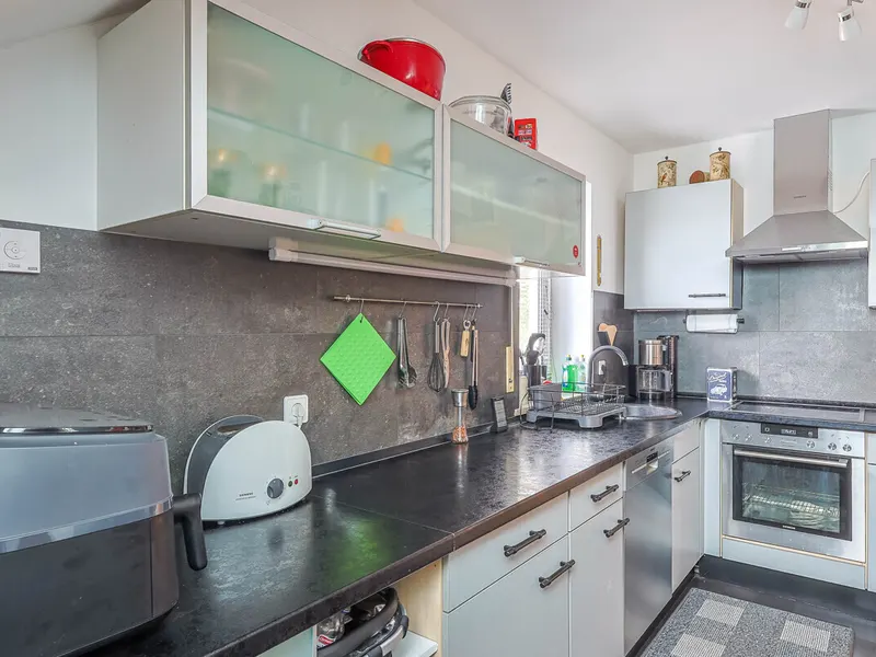 2-Zimmer-Dachgeschosswohnung in gefragter Südlage