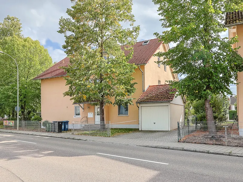 2-Zimmer-Dachgeschosswohnung in gefragter Südlage