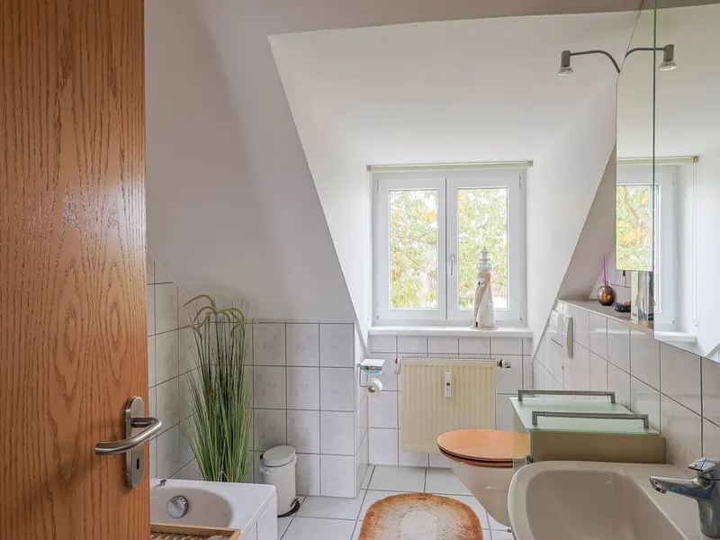 2-Zimmer-Dachgeschosswohnung in gefragter Südlage