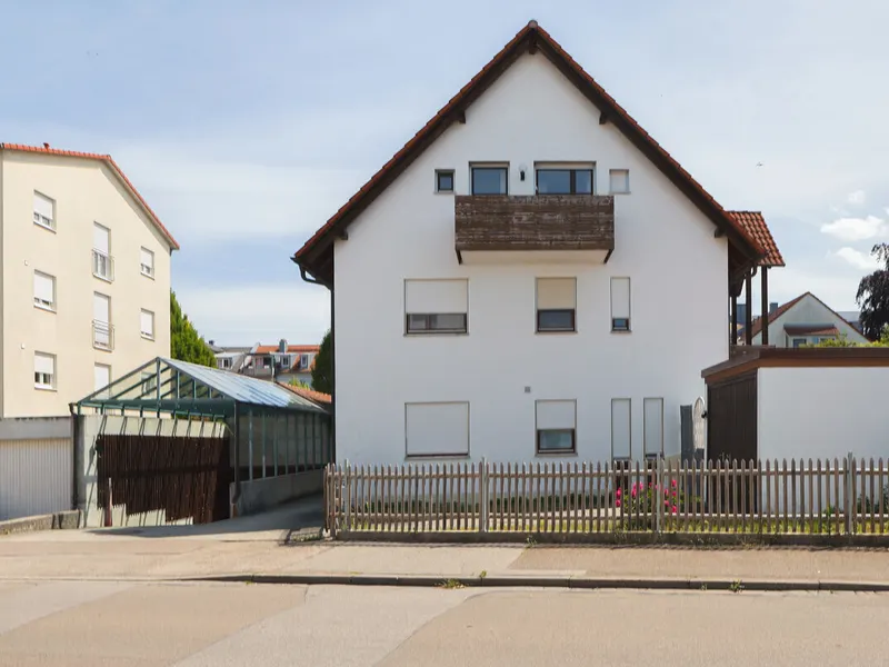 Erbbaurecht! Vermietete 2-Zimmer-Wohnung in Ingolstadt Süd mit umlaufendem Garten!